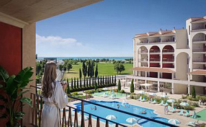 Просторные террасы с видом на море